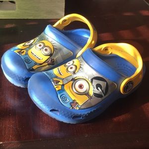 Toddler Minion Crocs size 7